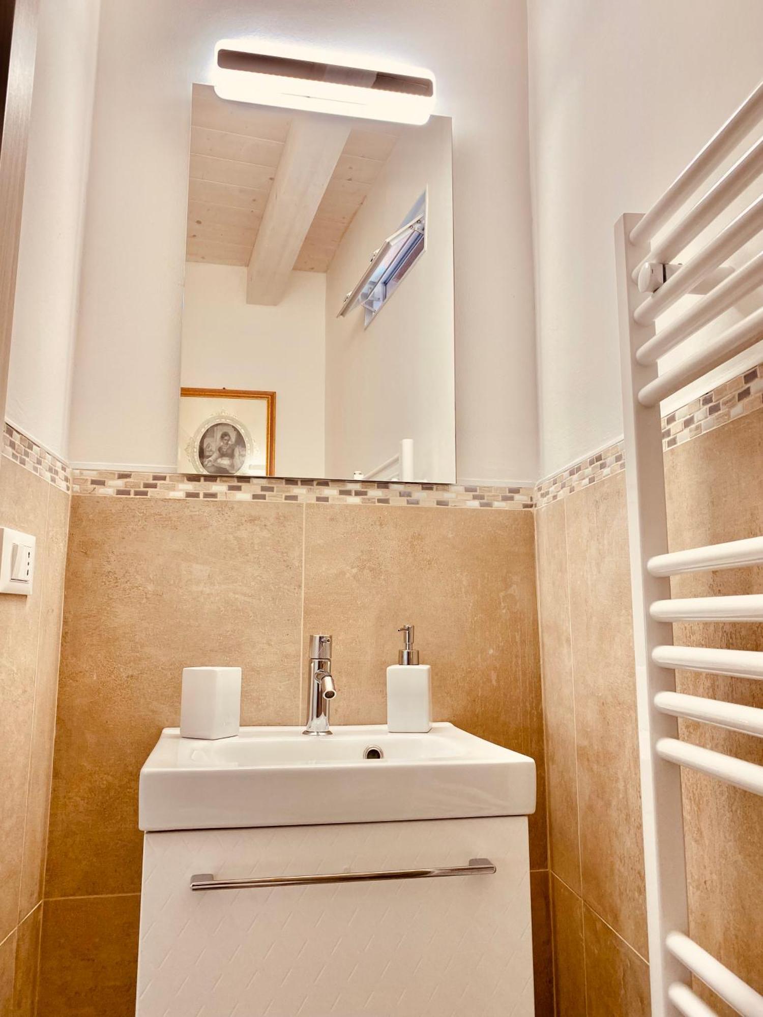 Casabella Chioggia Casa Indipendente Con Corte Exterior photo